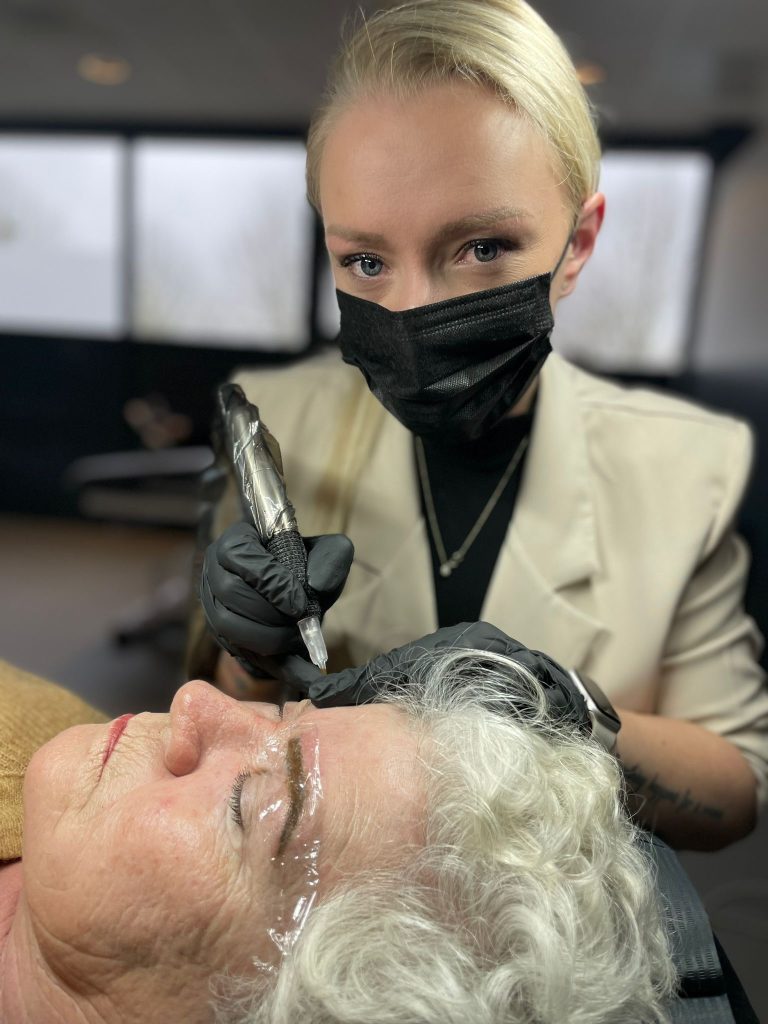 Astrid Verlaan - AV Beauty Bar